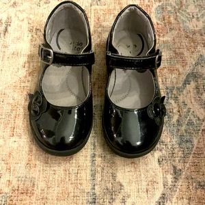 Stride rite black patent leather Mary Janes
